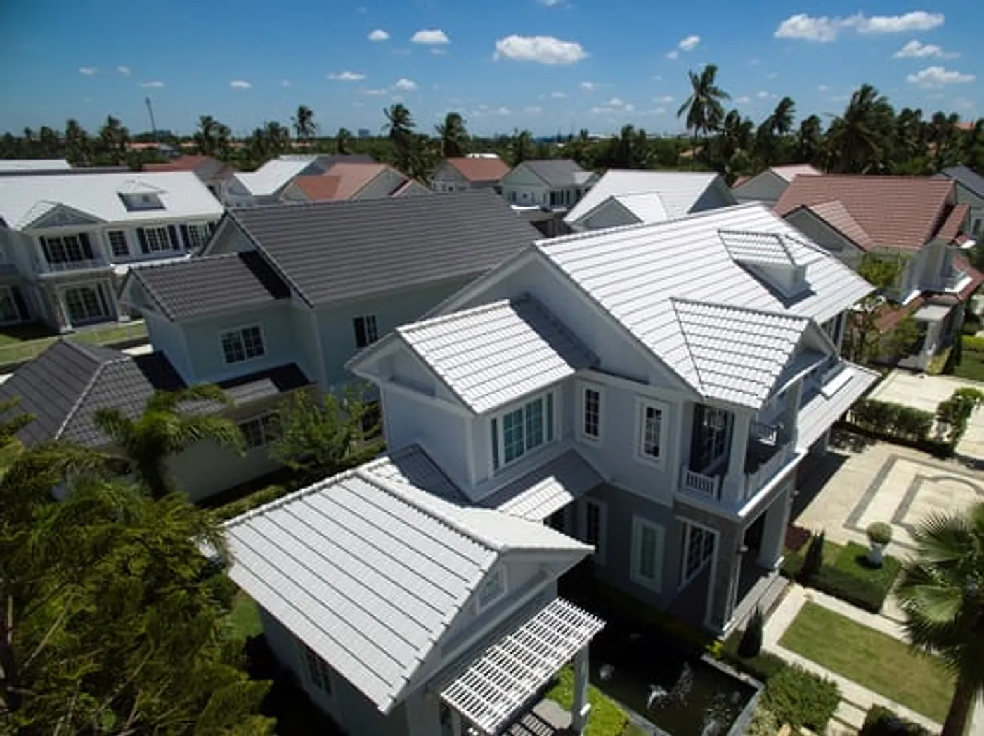 Aerial view of Long Island homes showing rooflines, gutters and siding